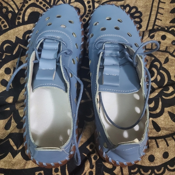 Stunning blue Italian leather lace up shoes, barely worn, size 41 - Picture 3 of 4